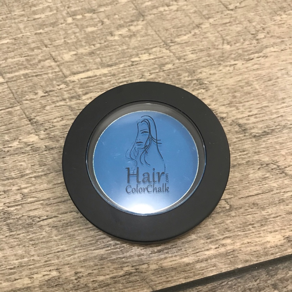 NWOT Donna Bella hair chalk